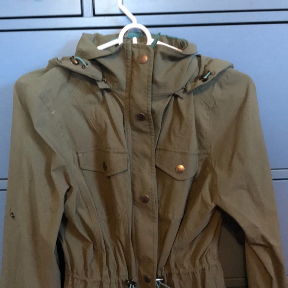 Spring jacket - Picture 2 of 3